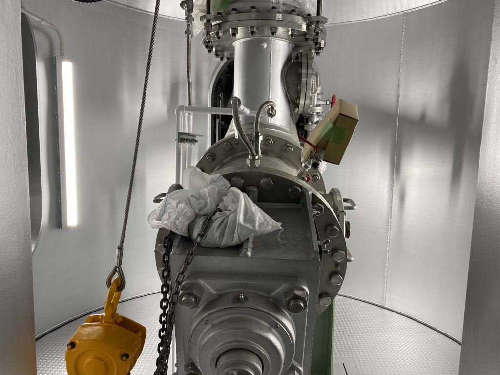 公共下水処理場機器据付・配管工事