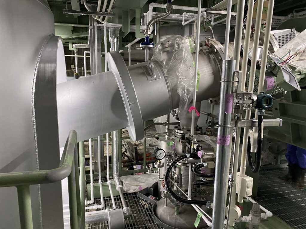 公共下水処理場機器据付・配管工事