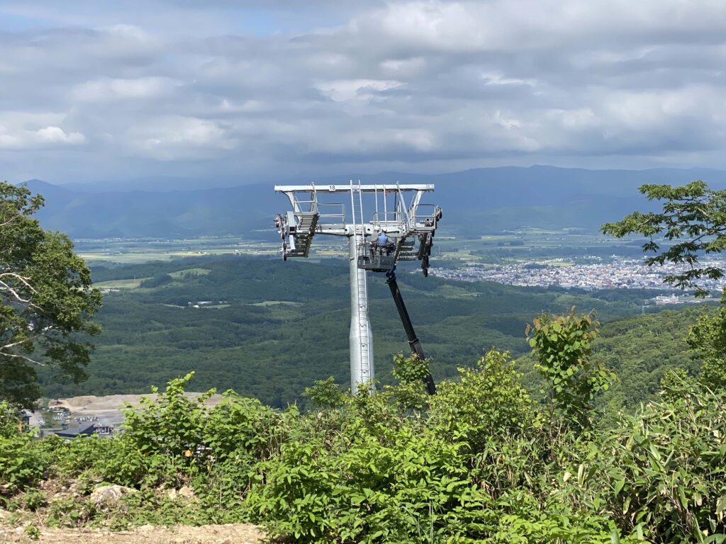 スキー場ゴンドラ設備機器据付工事