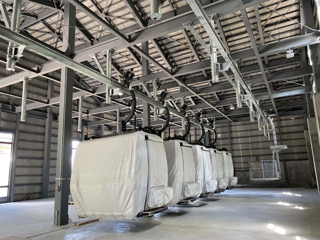 スキー場ゴンドラ設備機器据付工事